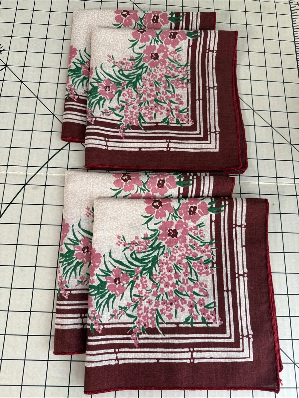 Vintage Floral Cloth Napkins Set of 4 Pink Burgundy Cottage Farmhouse 16.5”